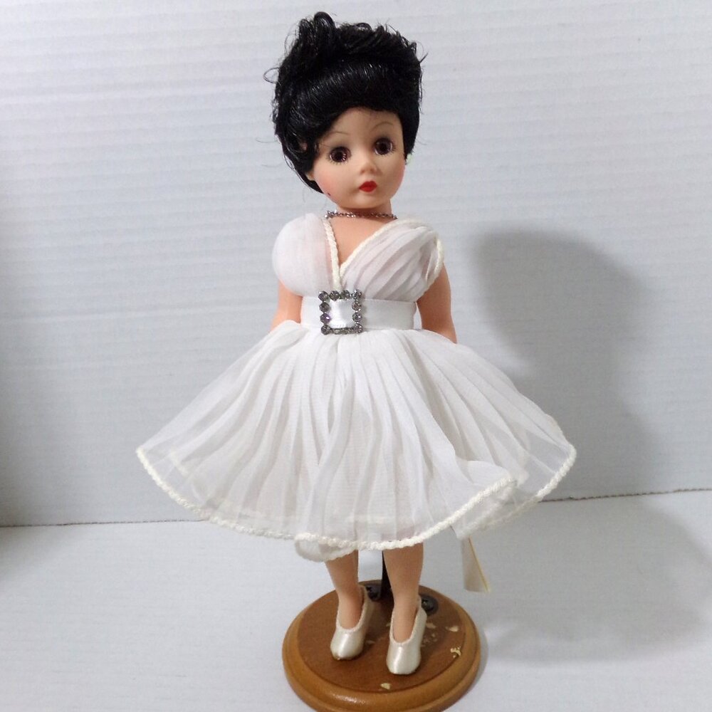 MADAME ALEXANDER LEGENDS HOLLYWOOD CLASSICS DOLL